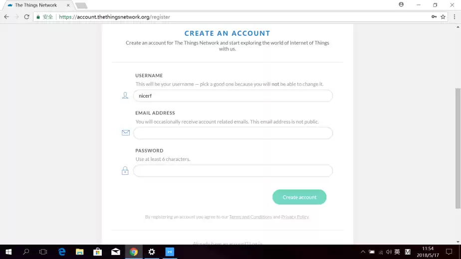 How the LoRaWAN gateway communicates with the server