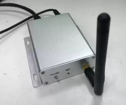 Connect the antenna to the SMA connected to the sensor monitoring&nbsp;gateway&nbsp;IOT-G010